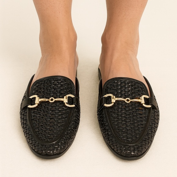 Shoes - Size 8 | Black Slip-On Shoe with Woven‎ Top & Gold Chain Accent
